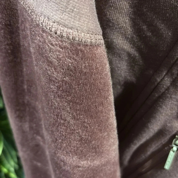 Tahari Sport Velvet soft sleeves & interior, crewneck, pullover, zip hip pockets - Picture 7 of 12